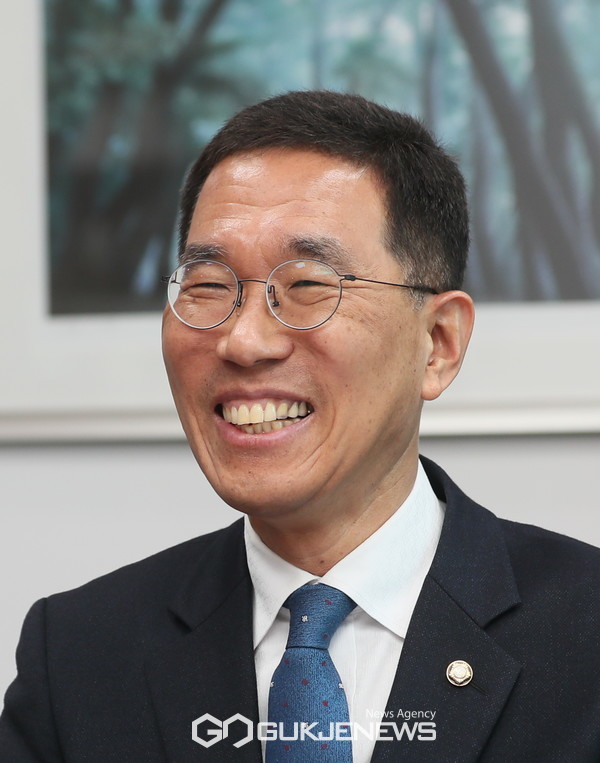 국회 기획재정위원회 소속 김주영 의원(더불어민주당, 김포시갑) [사진제공=김주영 의원실]