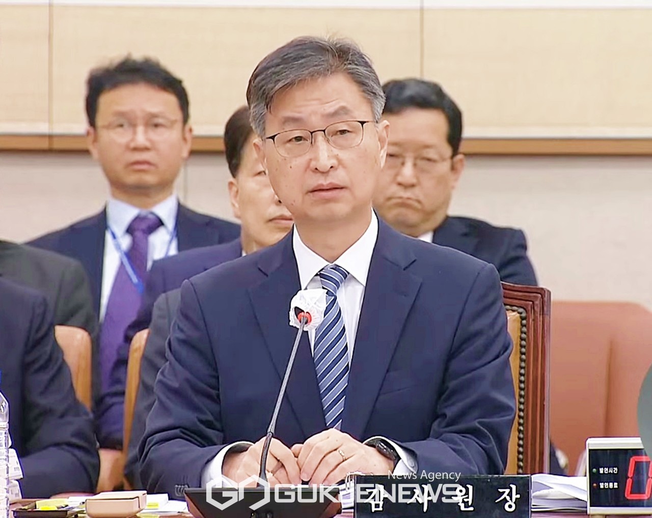 ▲최재해 감사원장이 13일 국회 법제사법위원회에서 열린 감사원에 대한 국정감사에서 여야 의원의 질의에 답변하고 있다. /사진=원명국 기자