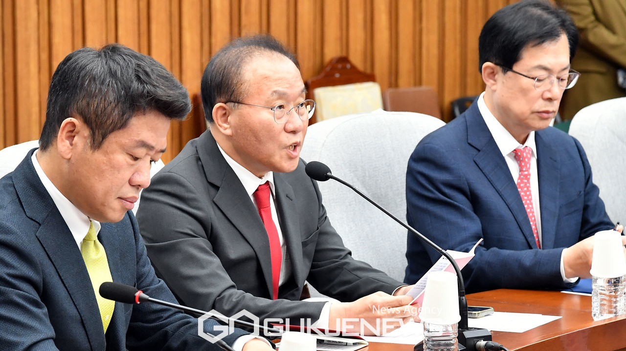 ▲윤재옥 국민의힘 원내대표가 7일 오전 서울 여의도 국회에서 열린 원내대책회의에서 발언을 하고 있다./사진=이용우기자