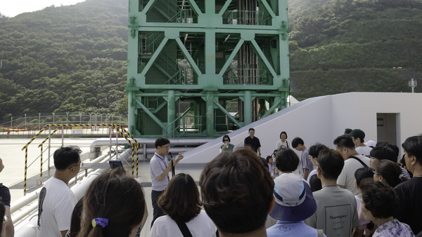 나로호 발사대. 사진/코레일관광개발