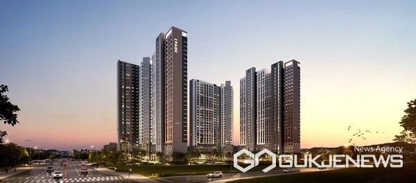 HDC현대산업개발이 충남 서산시 예천동 일원에 ‘서산 센트럴 아이파크’의 견본주택을 1일 개관하고, 본격적인 분양 일정에 들어갔다. 사진은 ‘서산 센트럴 아이파크' 투시도. (서산 센트럴 아이파크 제공)