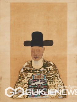 안표 초상화(보존처리 전)