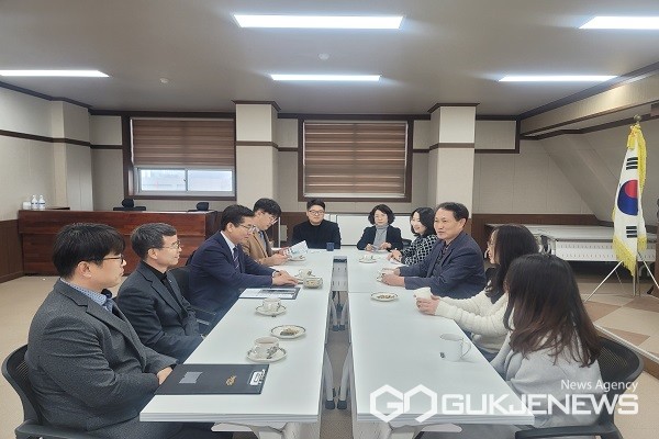 교사노조와 만남 모습.(제공=충북교육청)