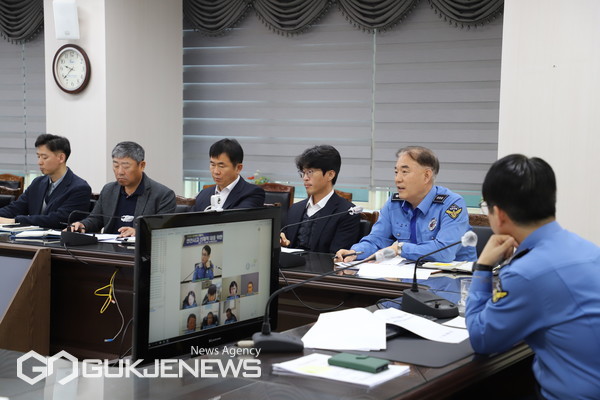 19일, 연안 사고 선제적 대응을 위한 토론회에서 부산해경서 이일호 해양안전과장이 발언하고 있다 (해양안전과장-왼쪽 다섯번째)