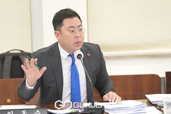 제주도의회 행정자치위원회 한동수 의원이 20일, 제주특별자치도가 지난 해 신설한 금융포용기금을 바탕으로 올해 1천여 명의 청년에게 100억 원 규모의 대출을 지원한다고 밝혔다.[사진=제주도의회]