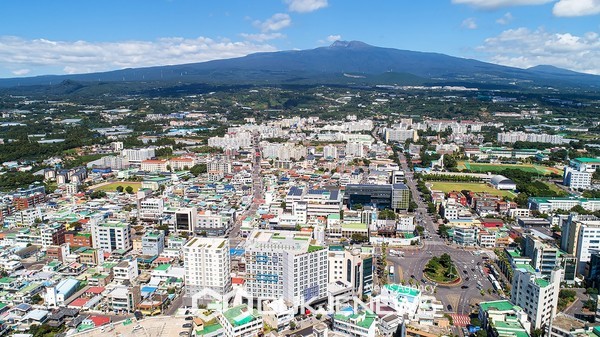 서귀포시가 올해 국비공모사업에 선정되면서 오는 3월 5일까지  여성농업인 특수건강검진 사업’대상자를 공개 모집한다.[사진=서귀포시청]