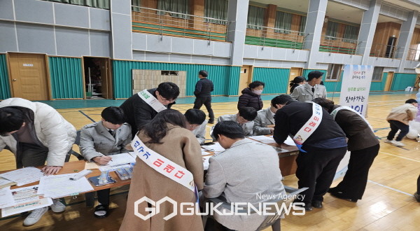 하망동, ‘찾아가는 입학 전입창구’ 현장 모습