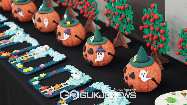 2024년 싱글벙글교육센터 평생학습 작품 전시(클레이반) [사진제공=관악문화재단]