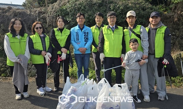 제주도의원 제주시을 보궐선거에 출마한 진보당 양영수 후보가 열악한 아라동 4·3길을 지속적으로 정비하고 널리 알리겠다’는 공약을 발표했다.[사진=양영수 후보 선거사무소]