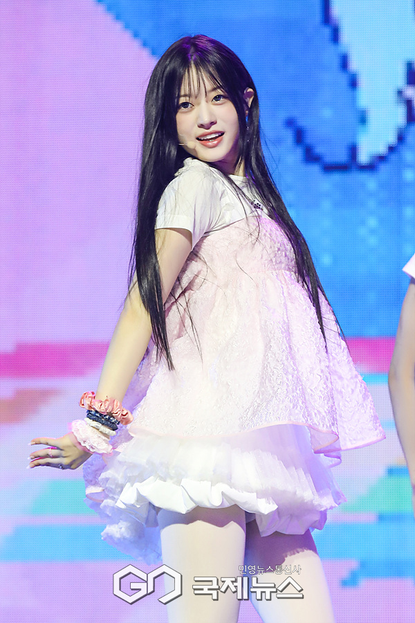 [GJ포토] 아일릿 민주, '상큼 발랄한 무대'