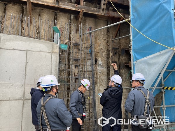 광주시, 해빙기 공공건축물 건설현장 품질검수 현장 점검(사진/광주시)