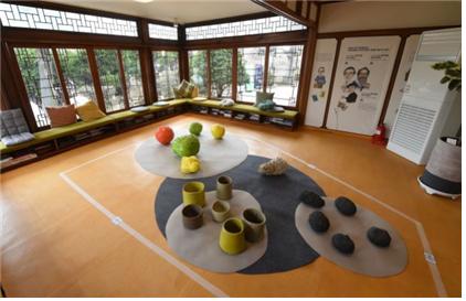 시민애집 실내전시