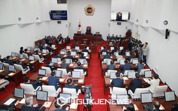 =제주도의회의가 16일부터 18일까지 사흘간 제426회 임시회 본회의를 연속해 열고 오영훈 제주도지사를 상대로 도정질문을 진행한다[사진=제주도의회]