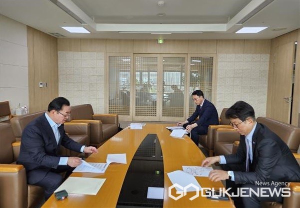 국토부장관 면담 모습(사진=의원 사무실)