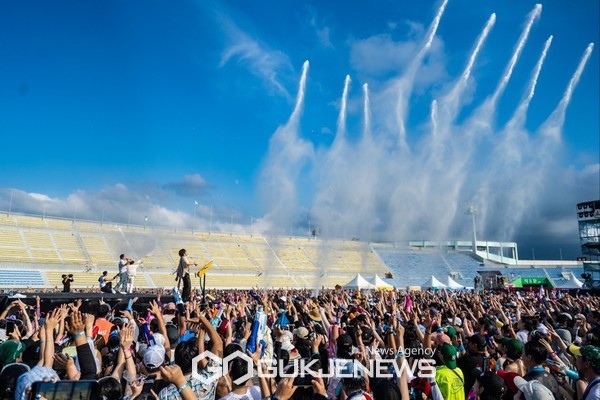 ‘워터밤 제주 2024’가 지난해에 이어 올해도 열린다. 올해는 7월 13일 제주종합경기장에서 진행된다.[사진=워터밤 제주]