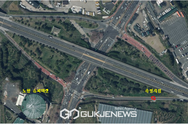 제주시는 오는 27일부터 5월 31일까지 첨단 원격측정장비를 활용해 해안교차로에서 운행 중인 휘발유 및 LPG 차량의 배출가스를 점검한다.[사진=제주시청]