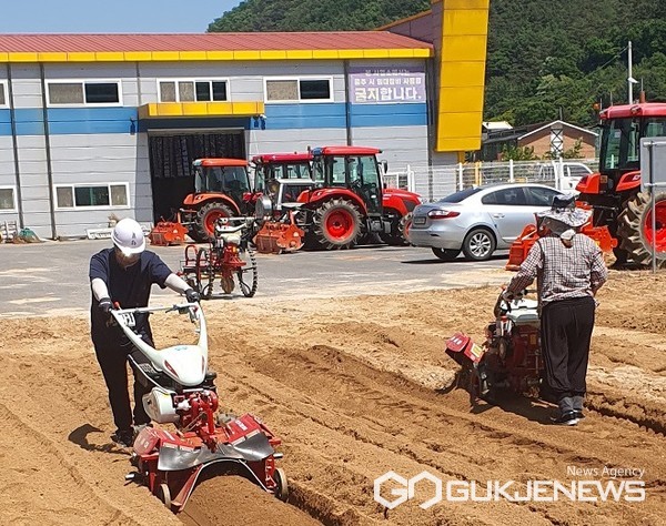 단양군이 안전한 농업기계 사용을 위해 올 하반기 교육을 시행한다.(사진=단양군)