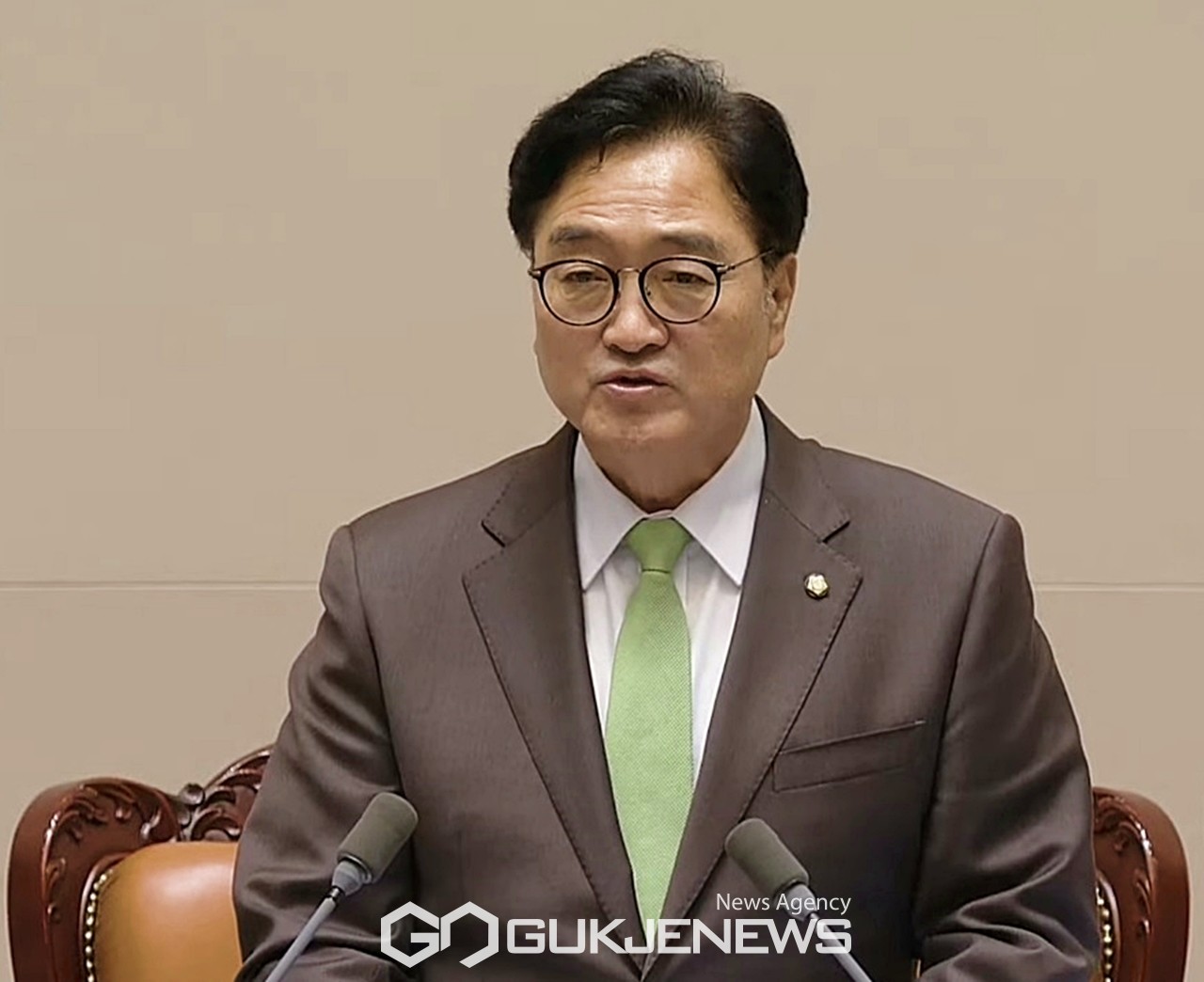 ▲우원식 국회의장은 25일 오후 본회의에서 채 상병 특검법 재의 표결 결과를 발표하고 있다./사진=원명국 기자