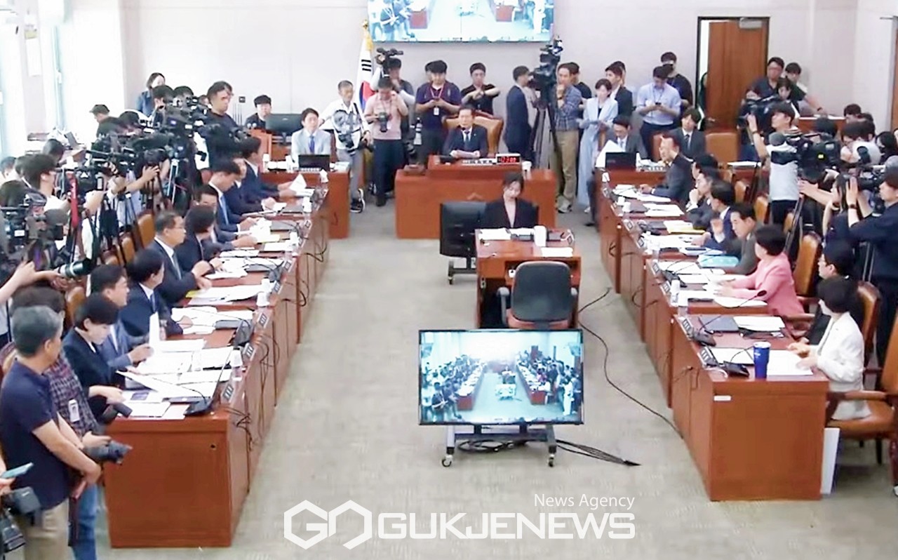 ▲회 법제사법위원회는 26일 오전 대통령 탄핵청원 2차 청문회를 진행하고 있다./사진=이용우 기자