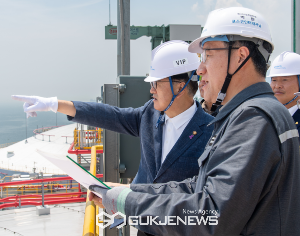 사진= 8일 광양제철소 방문한 우원식 국회의장과 장인화 포스코그룹회장/국회