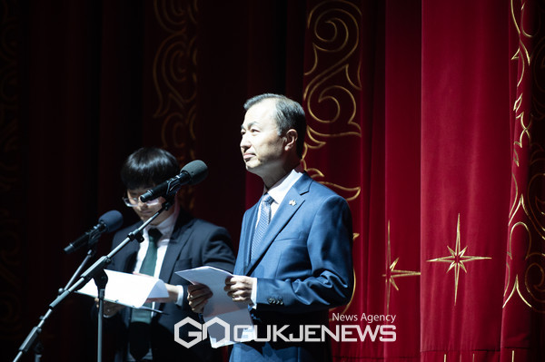 주카자흐문화원, 국립현대무용단 '정글' 현대무용 공연 [사진제공=주카자흐스탄 한국문화원]