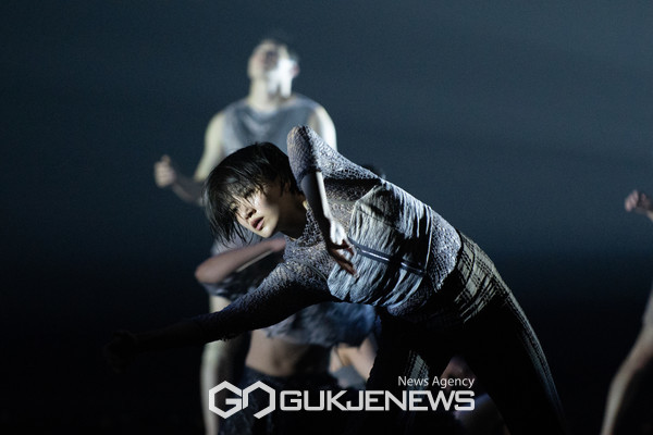 주카자흐문화원, 국립현대무용단 '정글' 현대무용 공연 [사진제공=주카자흐스탄 한국문화원]