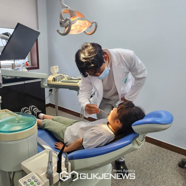 사진=구강검진 장면/군제공