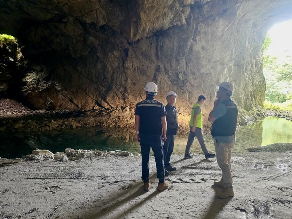 강원랜드 중소규모사업장 대상 컨설팅, 충무화학 정선광업소 석회석 채굴광산 모습(출처=강원랜드)