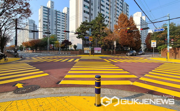 (사진제공=진주시)배영초등학교 1구간-노란색 횡단보도