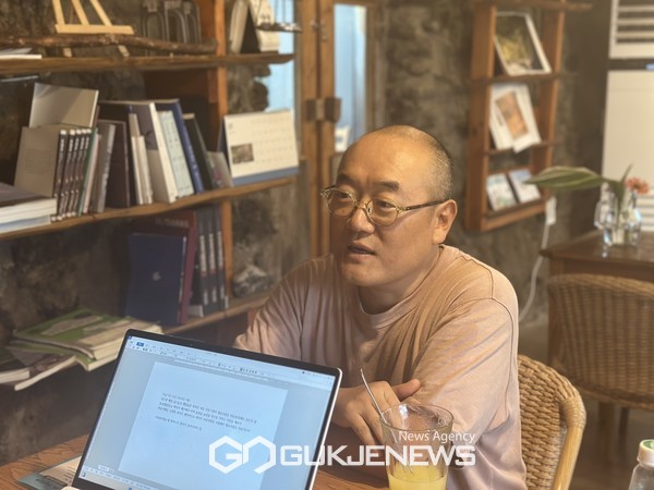 현재 당근과 깻잎을 운영하고 있는 이재근 대표는 그 때를 회상하며 