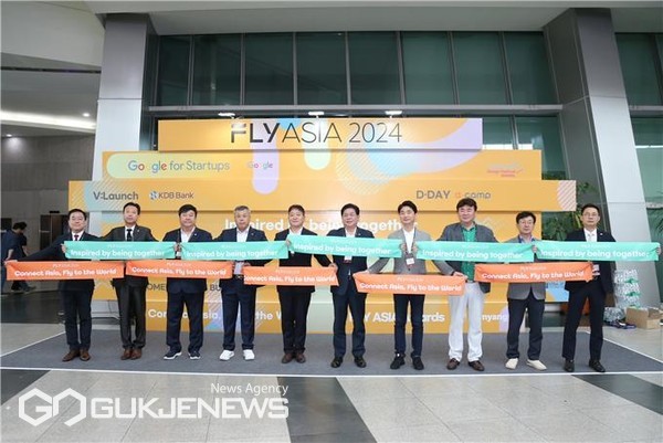 문화⋅예술⋅관광분야 지역 산업 육성 및 문화도시 사업 발전을 위한 업무협약식 체결 모습/제공=부산시의회