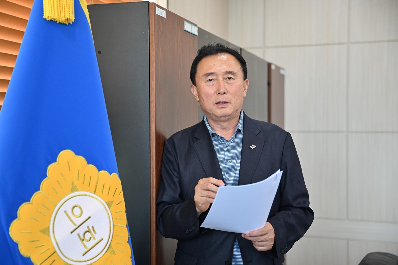 ( 영덕군의회 김성호 의장)