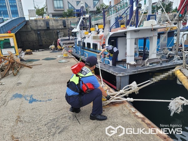 / 사진= 군산해경