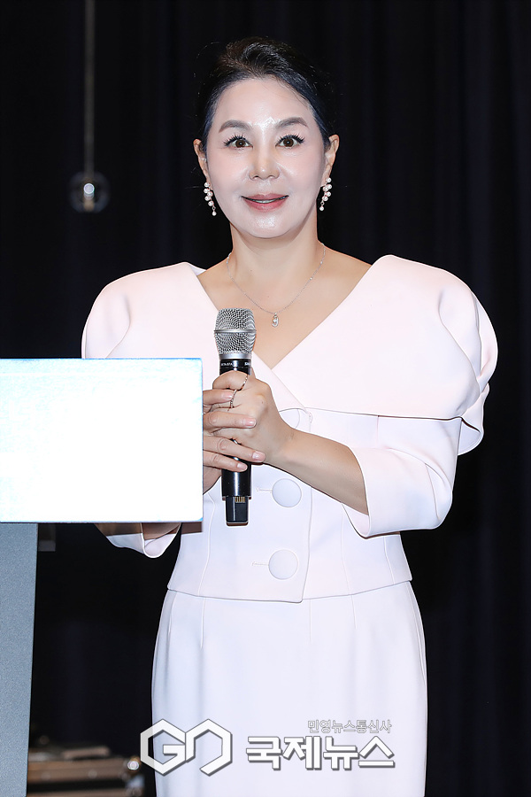 [GJ포토] 개그우먼 정은숙, '똑 부러지는 진행 능력'
