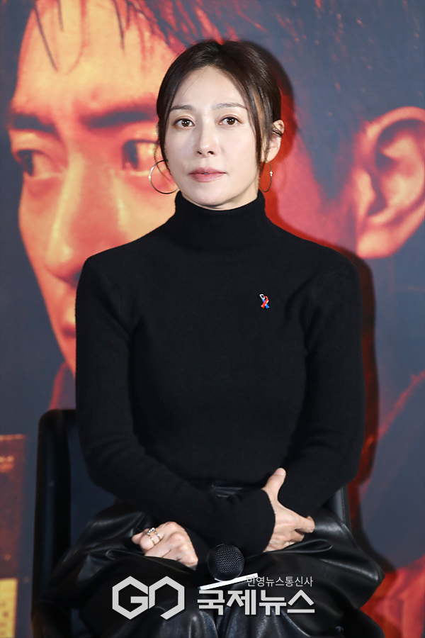 [GJ포토] 배우 장영남, '변함 없는 미모'(영화 소방관)