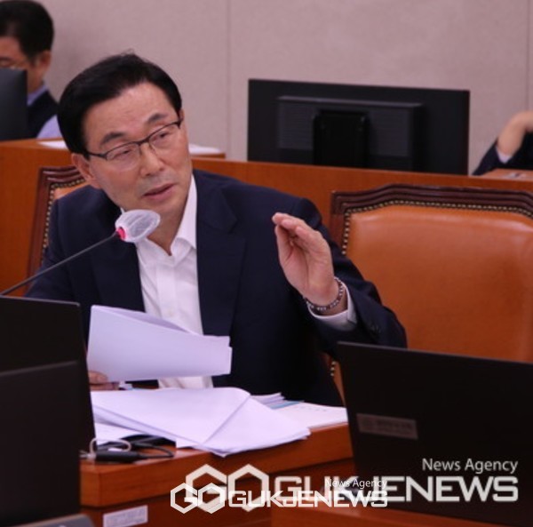 서천호의원(국민의힘 재해대책위원장, 국회 농림축산식품해양수산위원회, 경남 사천ㆍ남해ㆍ하동) 사진 = 고정화 기자