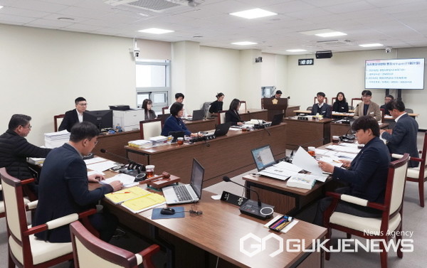 ▲하남시의회 제336회(제2차 정례회) 11월 21일 제1차 자치행정위원회 행정사무감사.(사진=하남시의회)