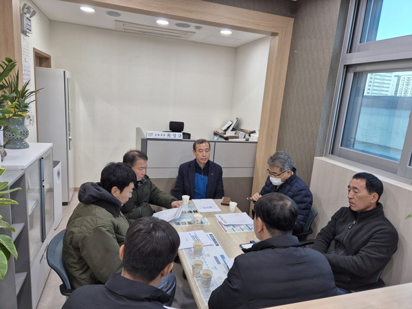 문경시, 옥외광고물 민관 합동 간담회 개최(문경시)