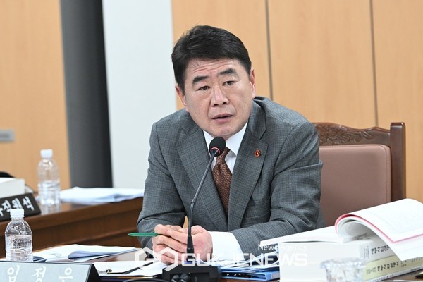 임정은 제주의회 운영위원장(더불어민주당, 서귀포시 대천동·중문동·예래동)이 대표 발의한 「제주특별자치도 양육비 이행확보 및 지원에 관한 조례안」이 10일 열린 제434회 임시회 제1차 본회의에서 통과됐다.[사진=제주도의회]