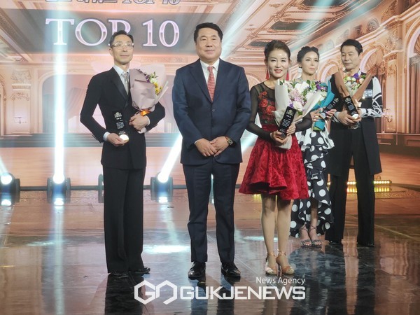 김웅태 원장-엄녹환 실버아이TV 회장-이매선 원장[사진=안승희 기자]