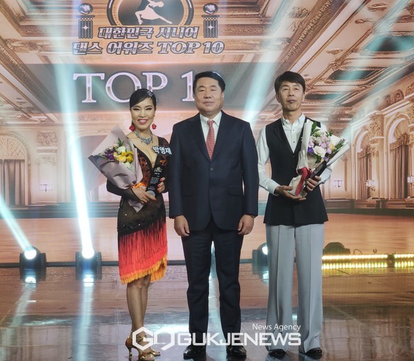 박영재 원장-엄녹환 실버아이TV 회장-장준목 원장[사진=안승희 기자]