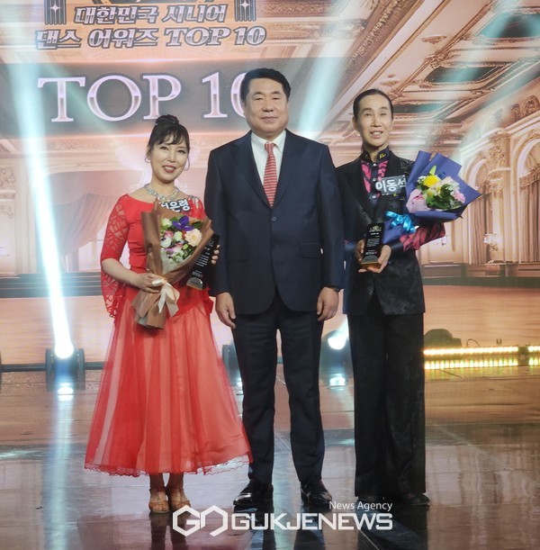 최은령 원장-엄녹환 실버아이TV 회장-이동석 원장[사진=안승희 기자]