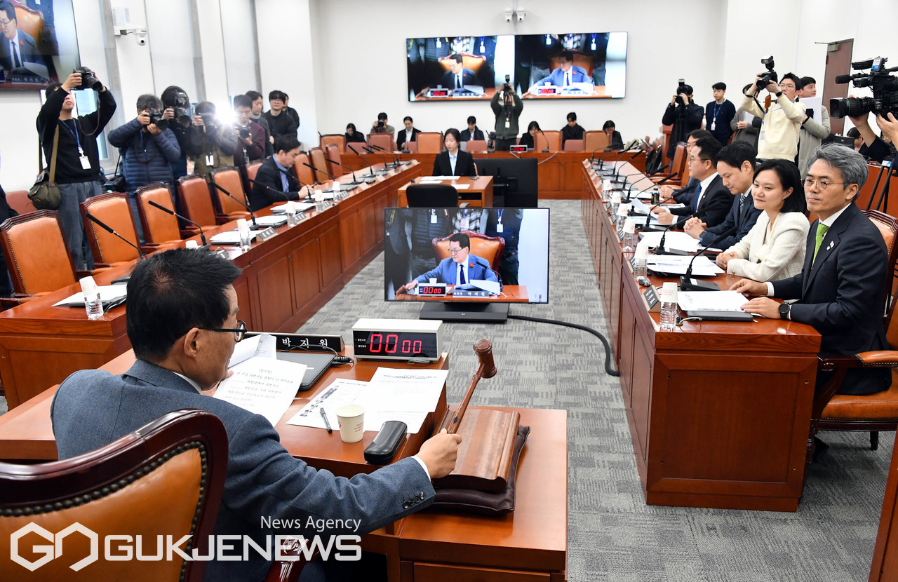 헌법재판소 재판관 선출에 관한 인사청문특별위원회 제1차 전체회의 모습 (사진=국제뉴스DB)