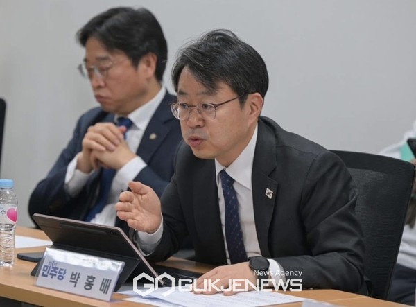 사진=국회 환경노동위원회 소속 더불어민주당 박홍배 의원/고정화기자