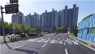 해운대구가 '교통문화지수 실태조사 평가'에서 'A' 등급을 받아 전국 5위, 부산 1위에 선정됐다 (차로를 증설한 원동IC교차로 모습)/제공=해운대구청