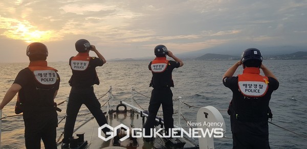 해경 실종자 수색. 기사 내용 무관 