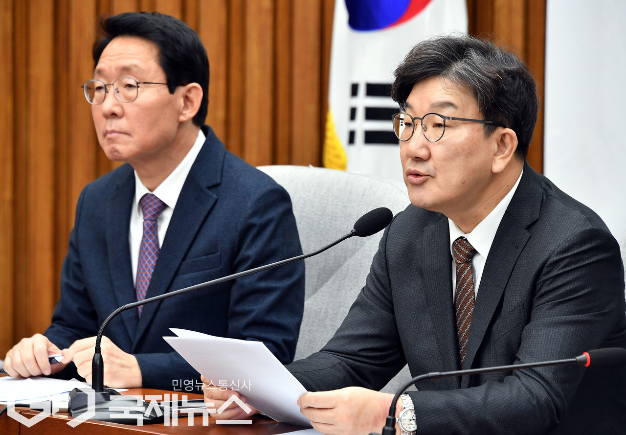 ▲권성동 국민의힘 원내대표가 18일 오전 서울 여의도 국회에서 열린 원내대책회의에서 발언하고 있다./사진=이용우 기자