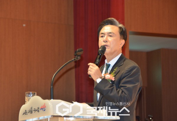 김태흠 지사는 “셀트리온 예산공장은 지방에 처음으로 세우는 바이오의약품 생산기지로 2028년에는 확실히 준공될 것”이라며 투자를 결정해준 서정진 회장 등에게 감사의 뜻을 전했다/박의규 기자