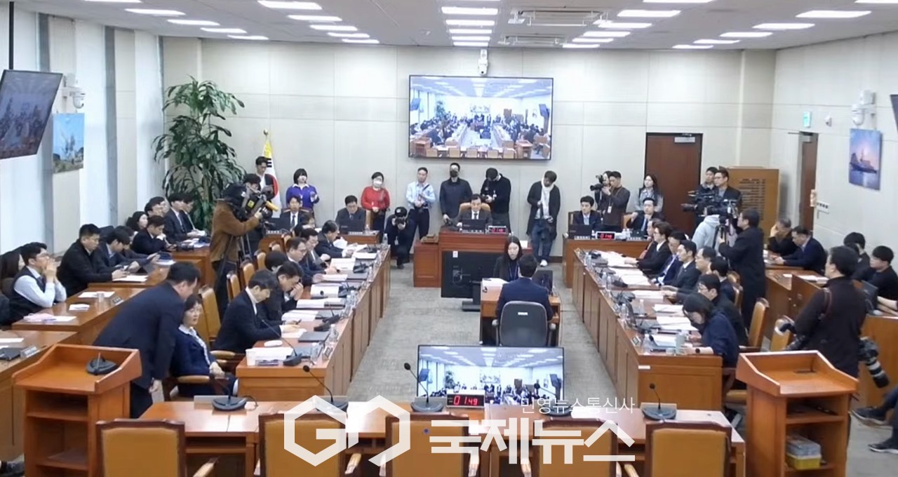 ▲국회 윤석열 정부의 비상계엄 선포를 통한 내란 혐의 진상규명 국정조사특별위원회는 28일 60이 간 활동을 종료하며 국정조사 결과보고서와 청문회 불출석한 증인에 대해 고발의 건을 처리하고 있다./사진=이용우 기자