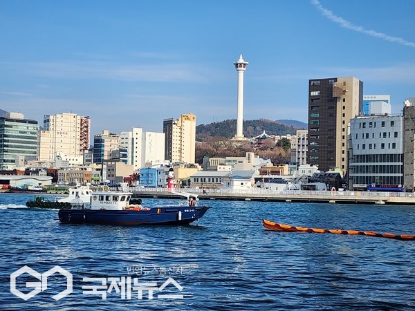 오일펜스 설치 모습